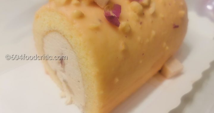 Minus Cake Boutique Peach Oolong Cake Roll