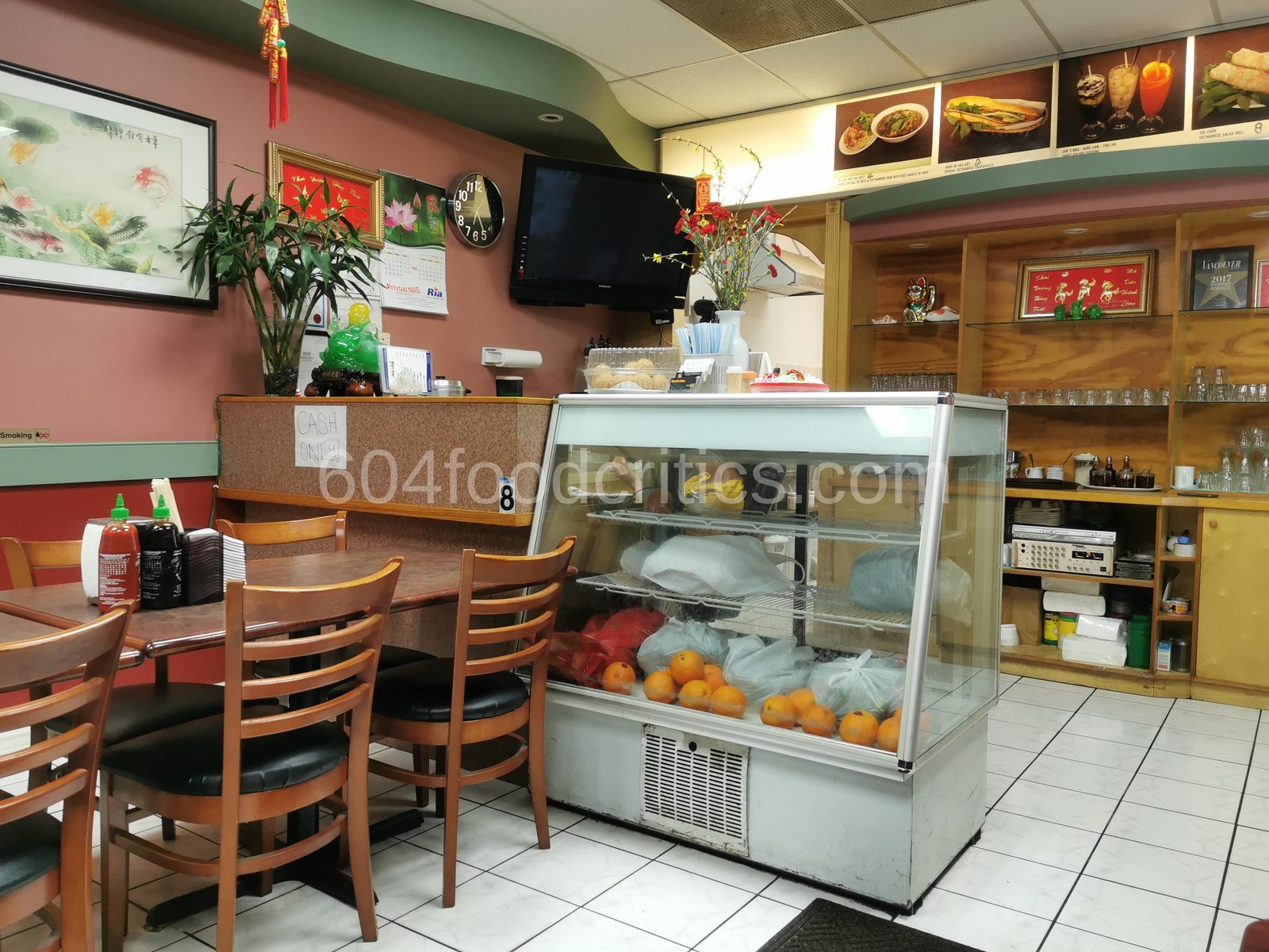Cafe Xu Hue dining room and counter